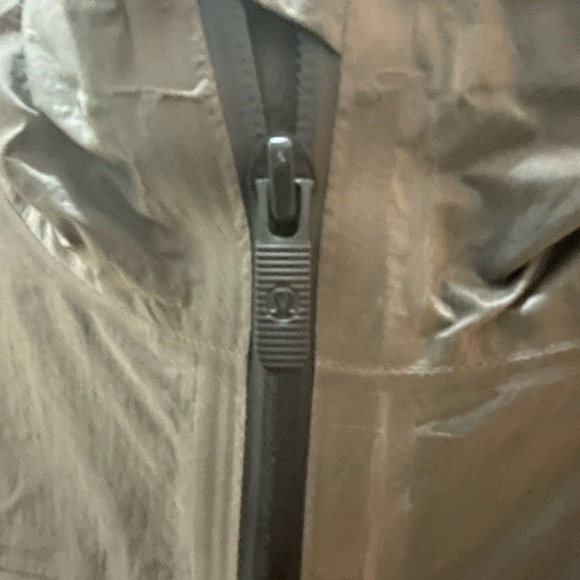 Lululemon Jacket - Picture 7 of 8